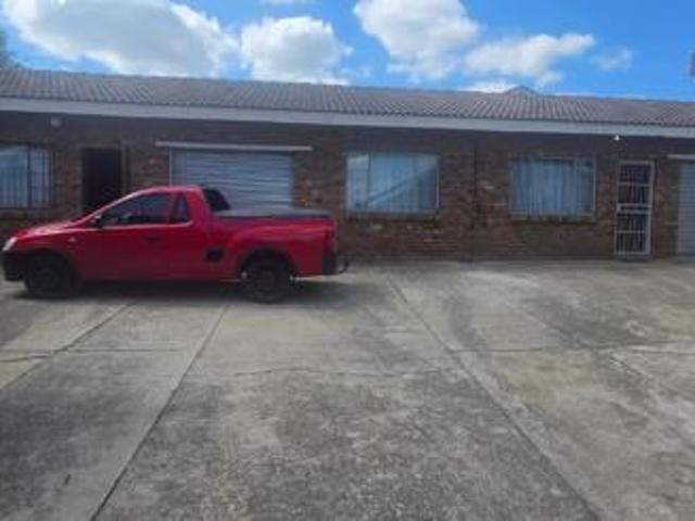 House for sale in Hartbeespoort Dam Nature Reserve, North West