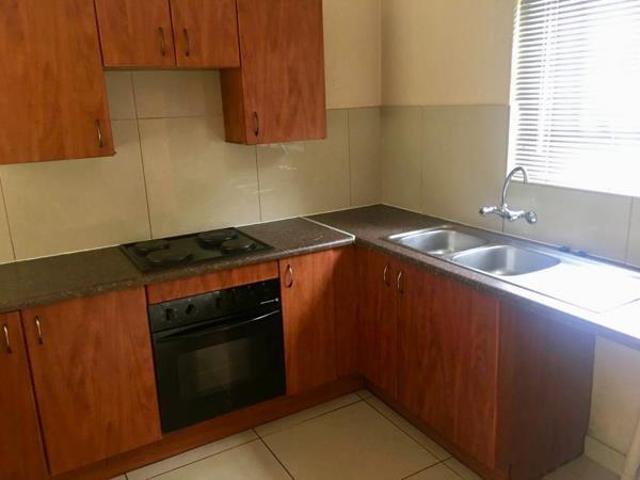 Apartment for rent in Nooitgedacht, Gauteng