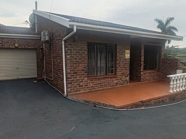 House for sale in Queensburgh, Kwazulu-natal