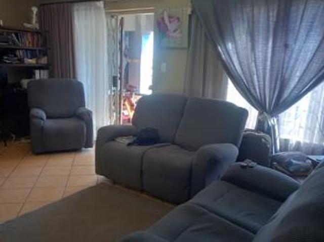House for rent in Waterkloof, Gauteng