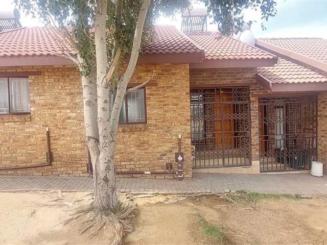 House for sale in Centurion