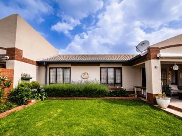 House for sale in Waterkloof, Gauteng