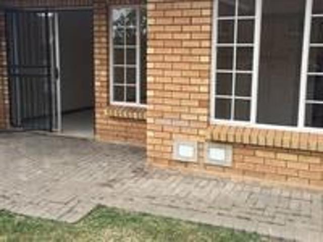 House for rent in Waterkloof, Gauteng