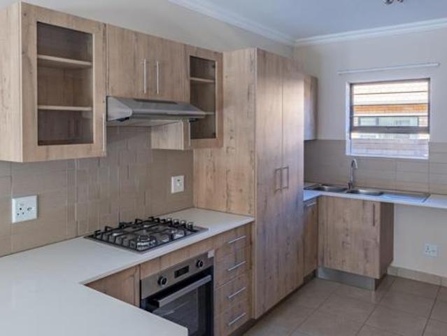 House for rent in Waterkloof, Gauteng