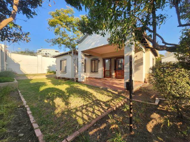 House for rent in Paulshof, Sandton