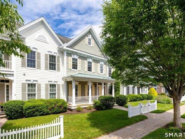 House for sale in Simsbury, Connecticut