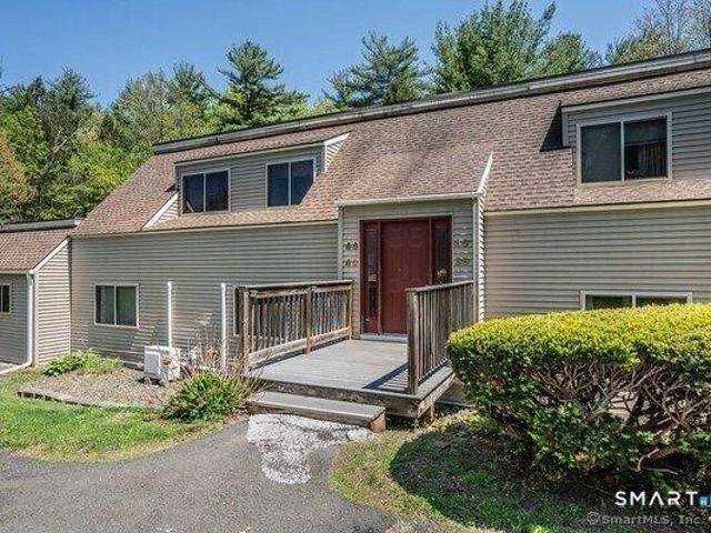 Condo for sale in Simsbury Center Historic District, Simsbury