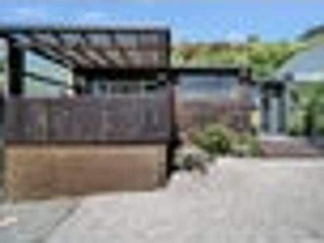 House for sale in Otakou
