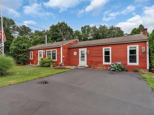 House for sale in Smithfield, Rhode Island