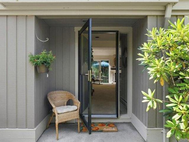 Condo for sale in Amawalk, New York