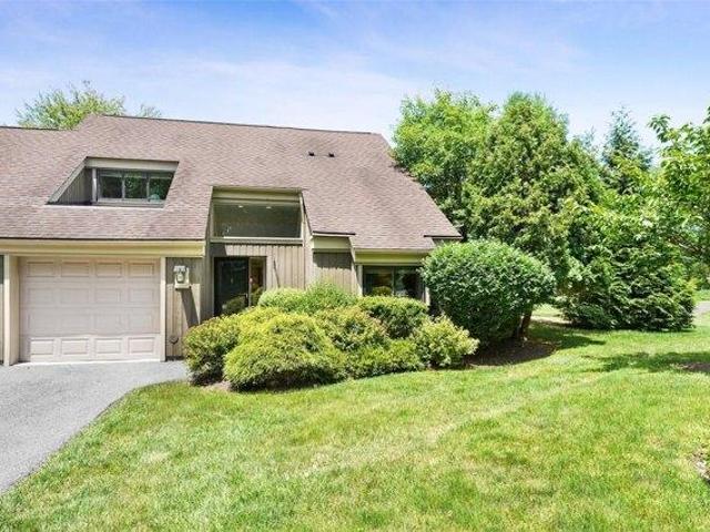 Condo for sale in Somers, Heritage Hills