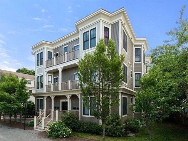 Condo for sale in Somerville, Massachusetts