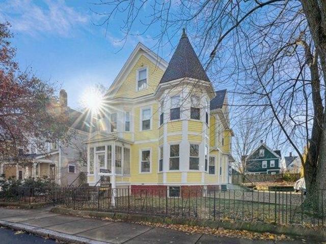 Condo for sale in Somerville, Massachusetts