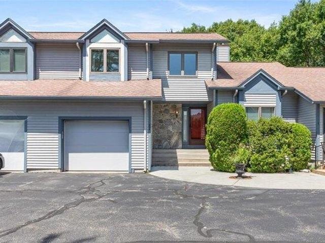 House for sale in Wakefield, Rhode Island