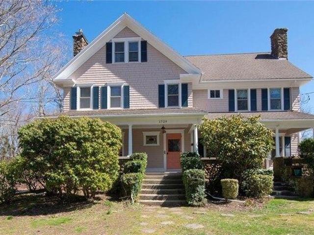Condo for sale in Kingston, Rhode Island