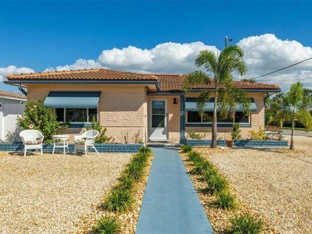 House for sale in South Pasadena, Florida