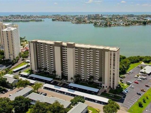 Condo for sale in South Pasadena, Florida