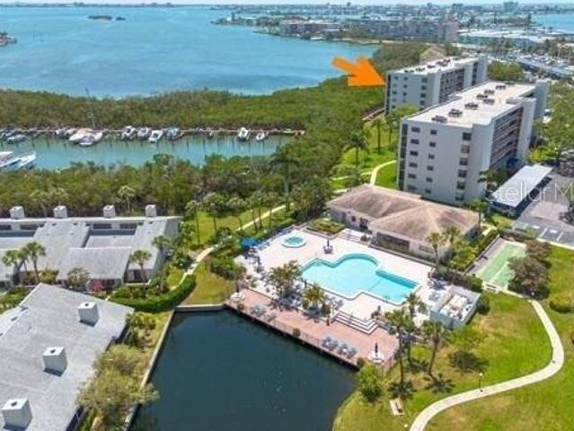 Condo for sale in South Pasadena, Florida