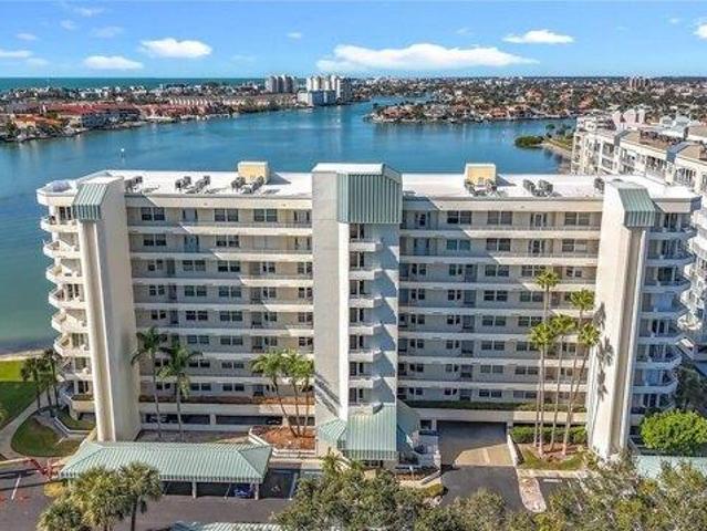 Condo for sale in South Pasadena, Florida