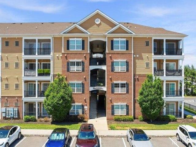 Condo for sale in South Plainfield, New Jersey