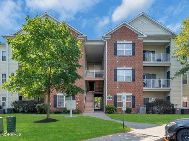 Condo for sale in South Plainfield, New Jersey