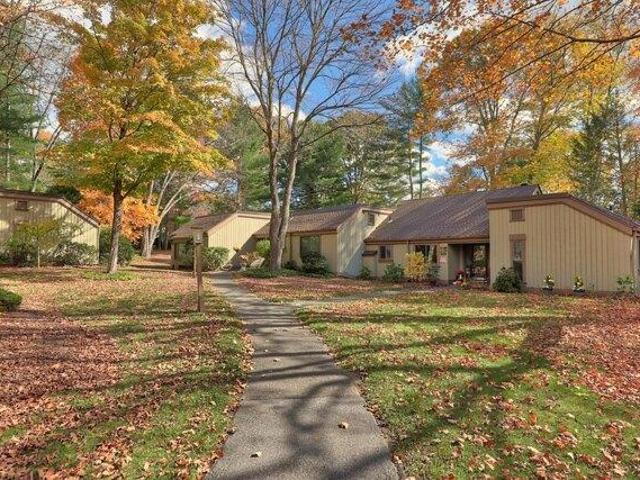 House for sale in Southbury, Connecticut