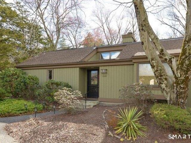 Condo for sale in Southbury, Connecticut