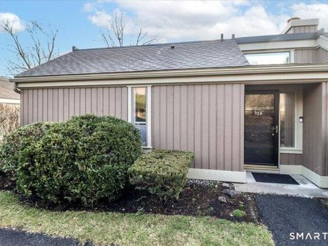 Condo for sale in Southbury, Connecticut