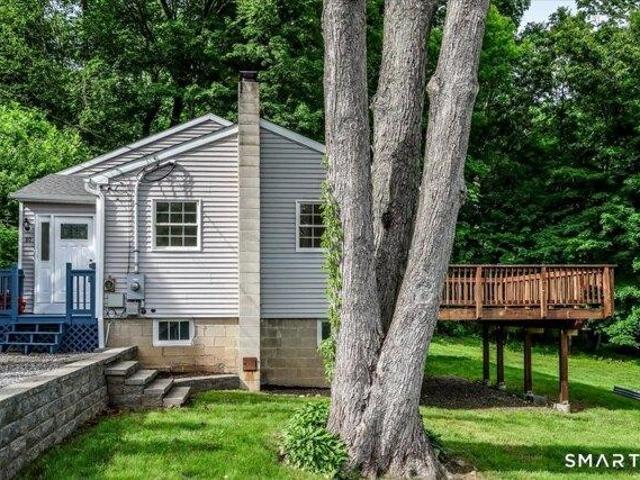 House for sale in Southbury, Connecticut