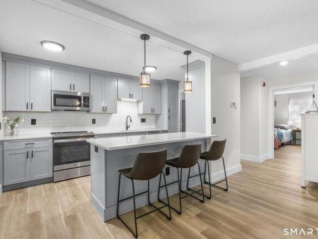 Condo for sale in Southbury, Connecticut