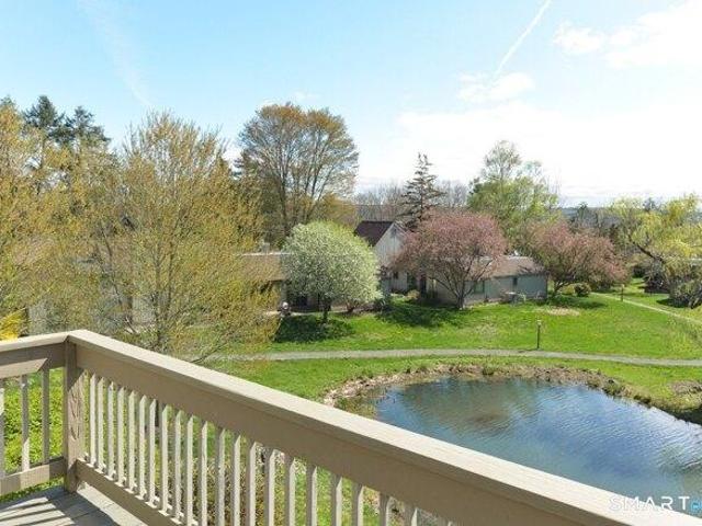 Condo for sale in Southbury, Connecticut
