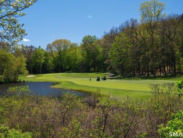 Condo for sale in Southbury, Connecticut