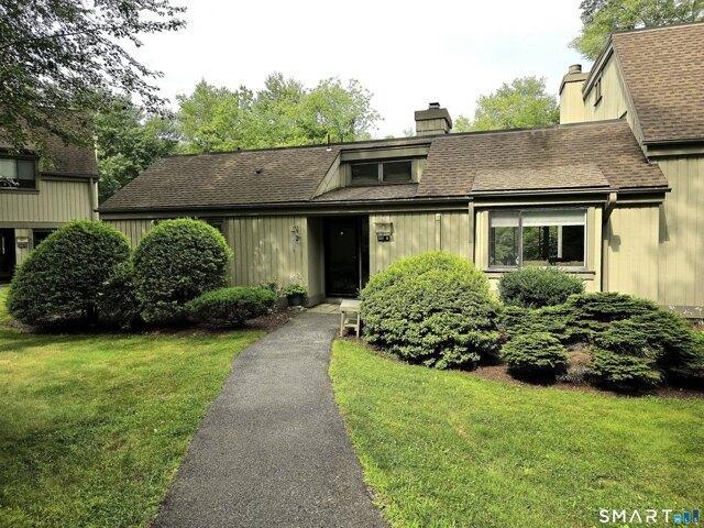 Condo for sale in Southbury, Connecticut