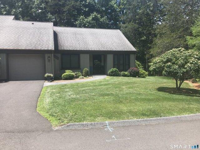 Condo for sale in Southbury, Connecticut