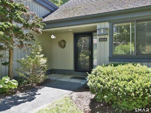 Condo for sale in Southbury, Connecticut