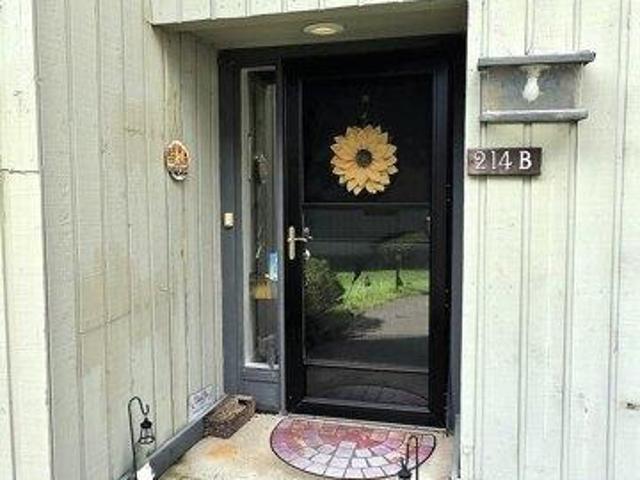 Condo for sale in Southbury, Connecticut