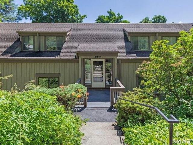 Condo for sale in Southbury, Connecticut
