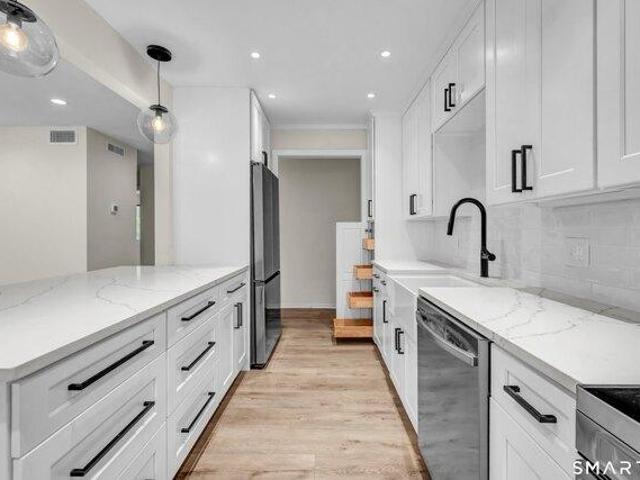 Condo for sale in Heritage Village, Southbury