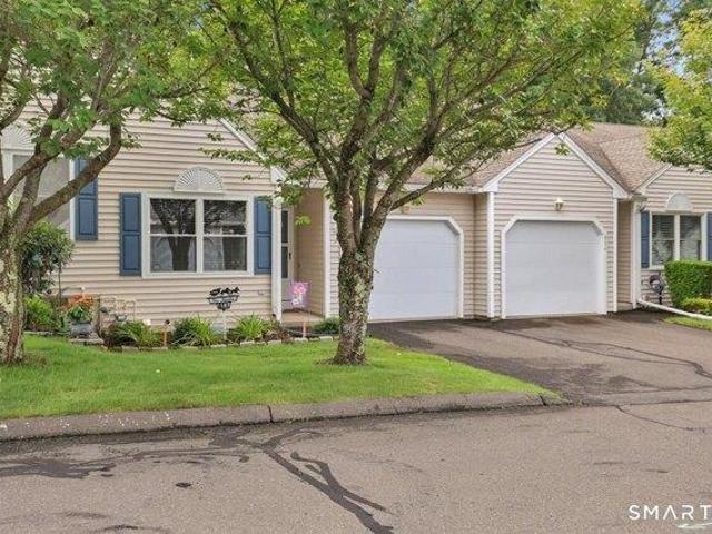 Condo for sale in Southington, Connecticut