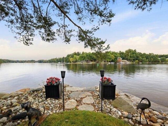 House for sale in Congamond, Southwick