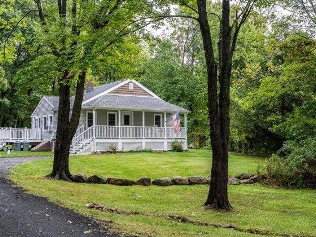 House for sale in Vining Hill, Southwick