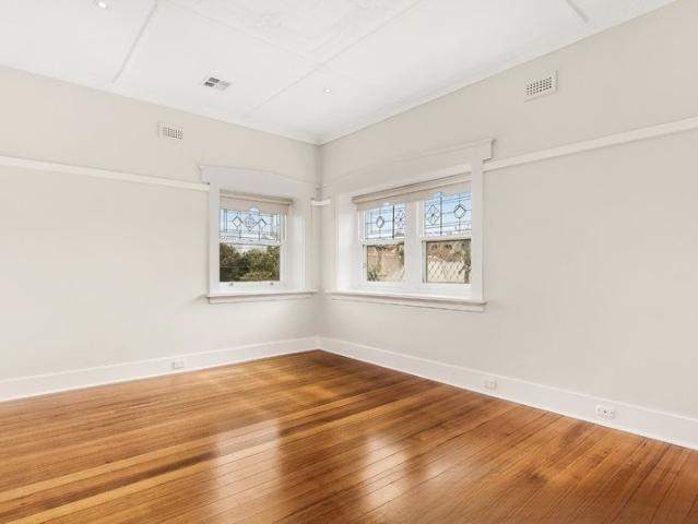 Apartment for rent in St Kilda, Melbourne