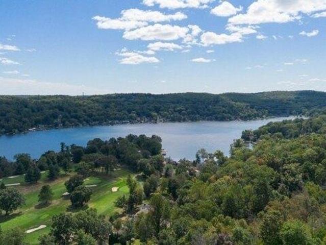 House for sale in Sparta, New Jersey