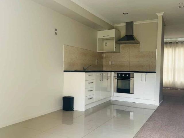 Townhouse for rent in Manurewa