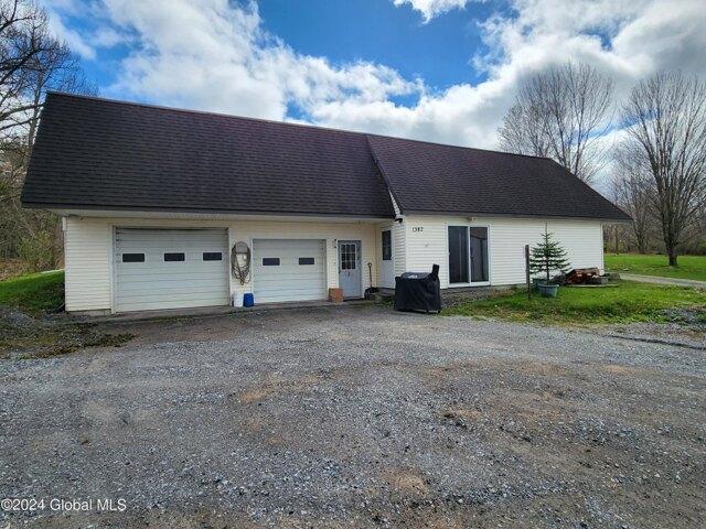 House for sale in Sprakers, New York