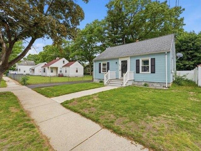 House for sale in Hampden, Massachusetts