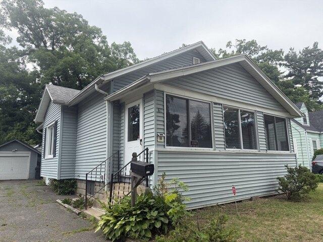 House for sale in Hampden, Massachusetts