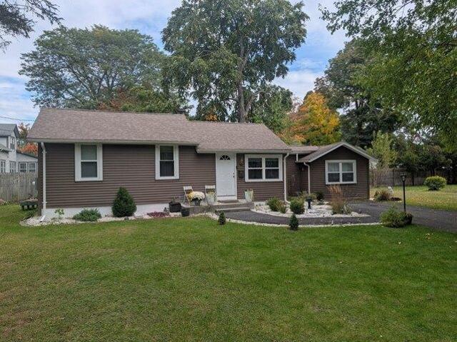 House for sale in Pine Point, Springfield