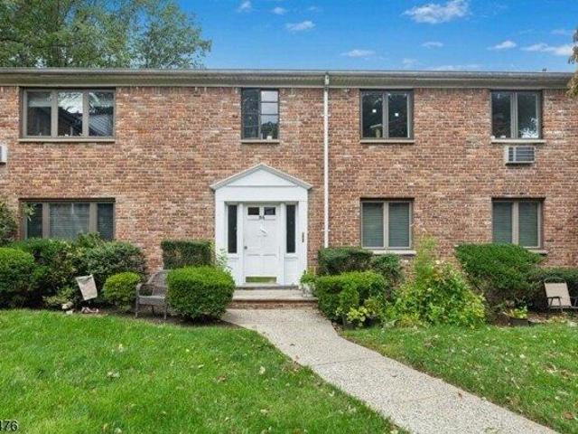 Condo for sale in Troy Hills Condominiums, Springfield