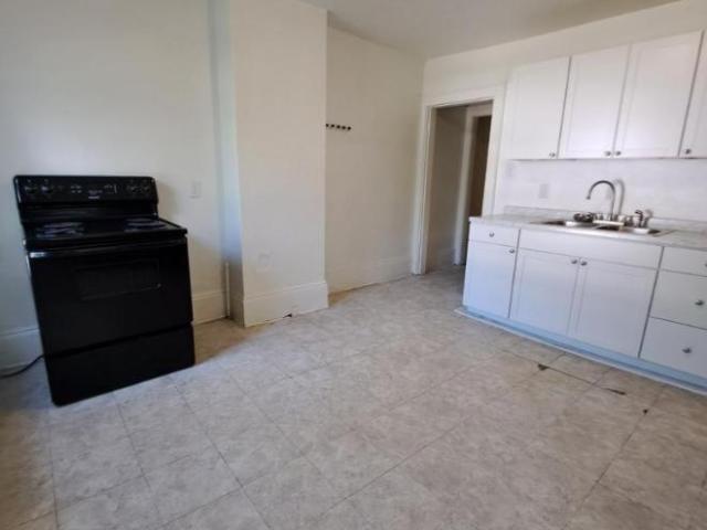 Apartment for rent in South Fountain Avenue Historic District, Springfield
